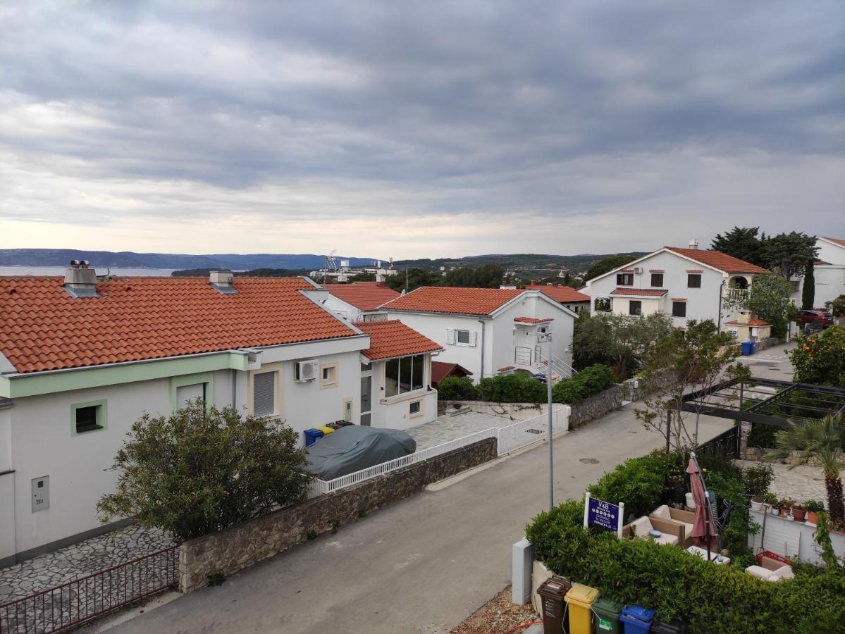 Vila Beleca Krk - Apartments Rest & Sea Krk Town Luaran gambar