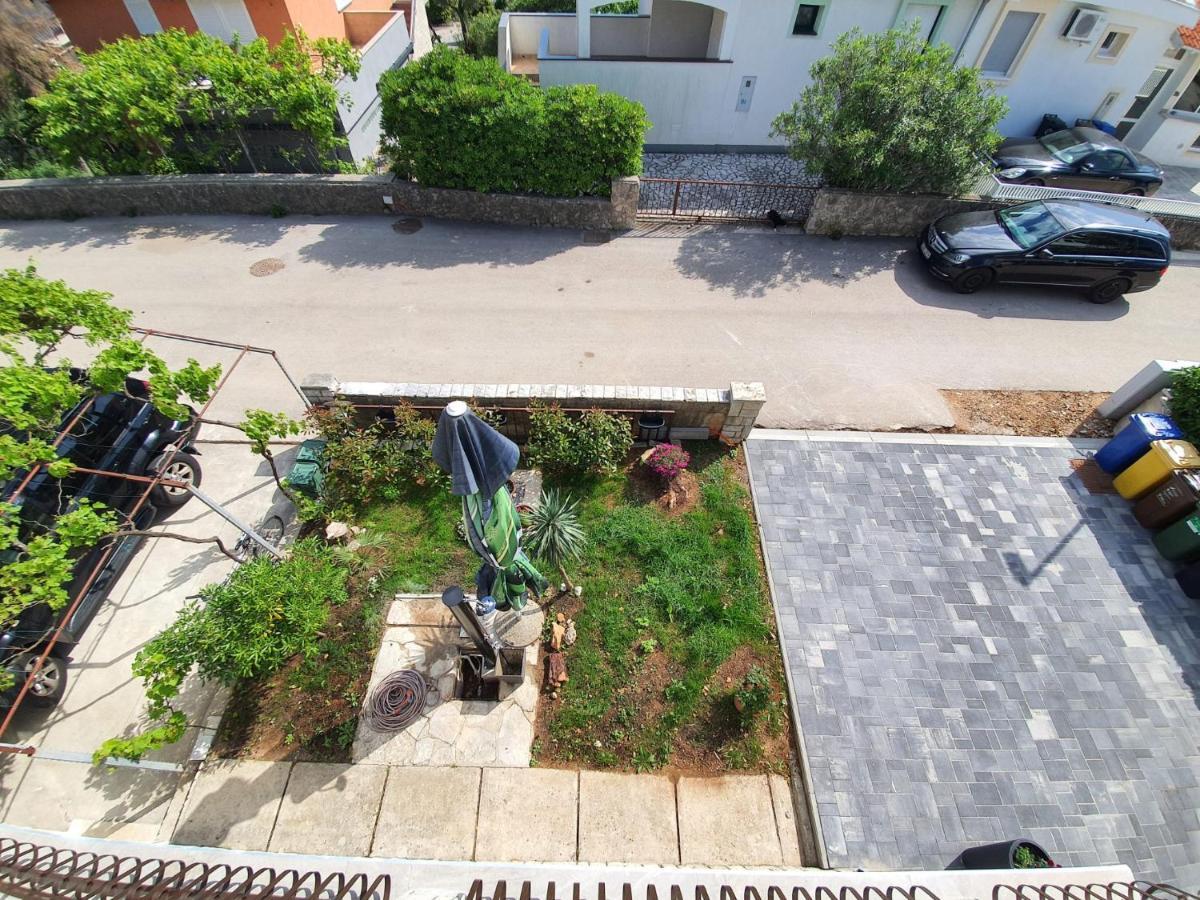Vila Beleca Krk - Apartments Rest & Sea Krk Town Luaran gambar